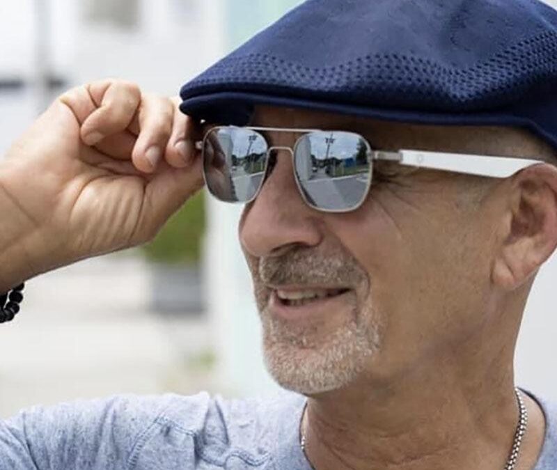 ted-rubin-bluetooth-glasses-1_1024x1024